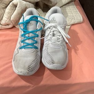 D.ON Mitchell version 2. Mens white size 9.5